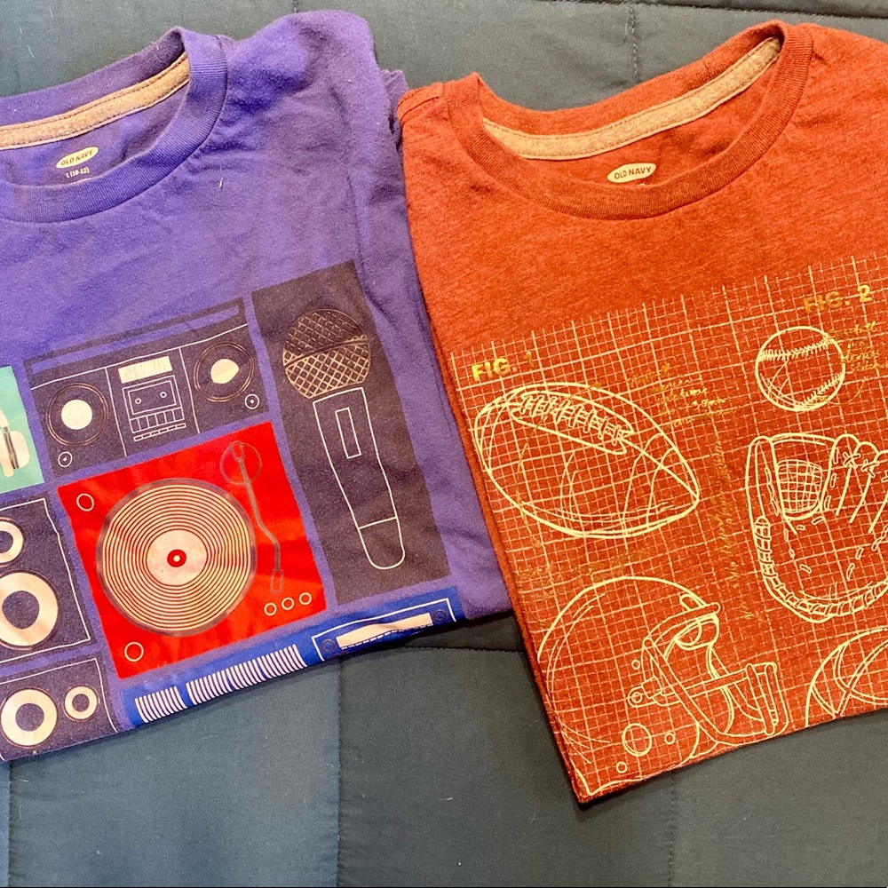Bundle of 2 Soft-Washed Graphic T-Shirts (L)